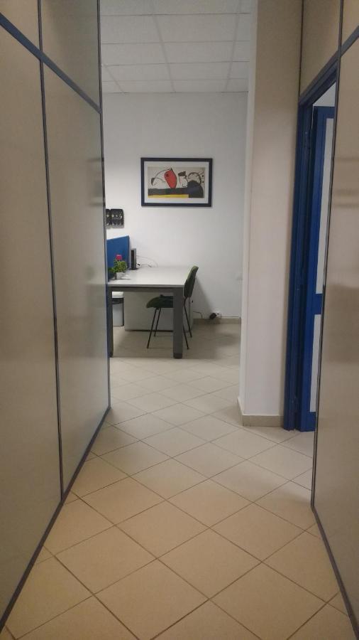 Melaya Budget Hostel Фару Экстерьер фото